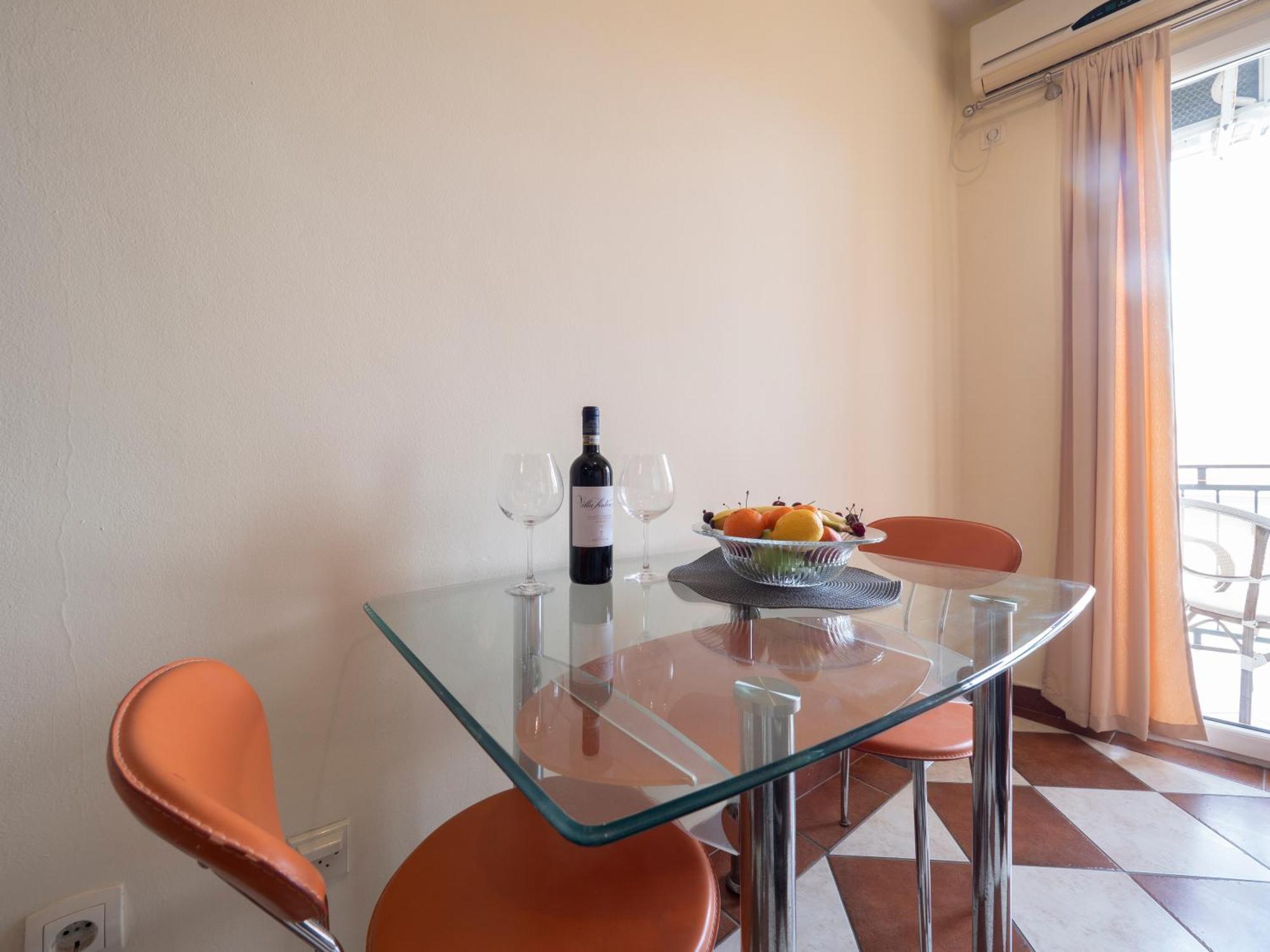 Guest house Palma & *
